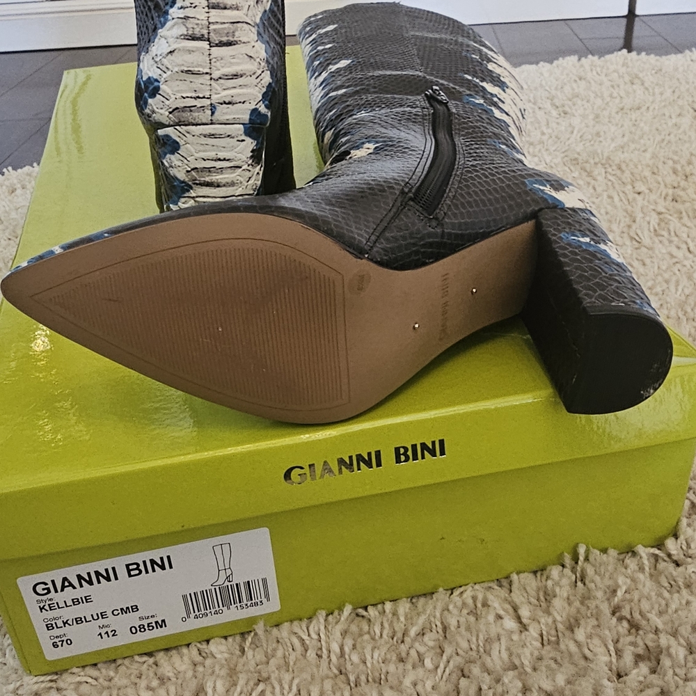 Gianni Bini Blue and White Women's Boots - Picture 3 of 5